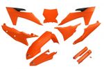 1156352002 Plastik sæt