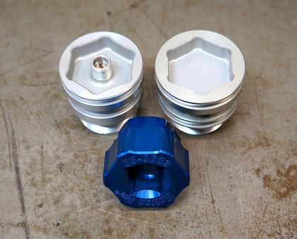 Douille Motion Pro bouchon inférieur fourche Showa SFF Universel