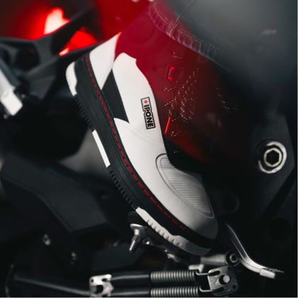 Baskets Moto Ipone KT01-S - Noir / Blanc