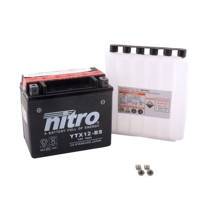 Batería Nitro YTX12-BS AGM abierta con pack de ácido Tipo ácido