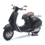 Miniature Vespa 946 Noir - Echelle 1/12°