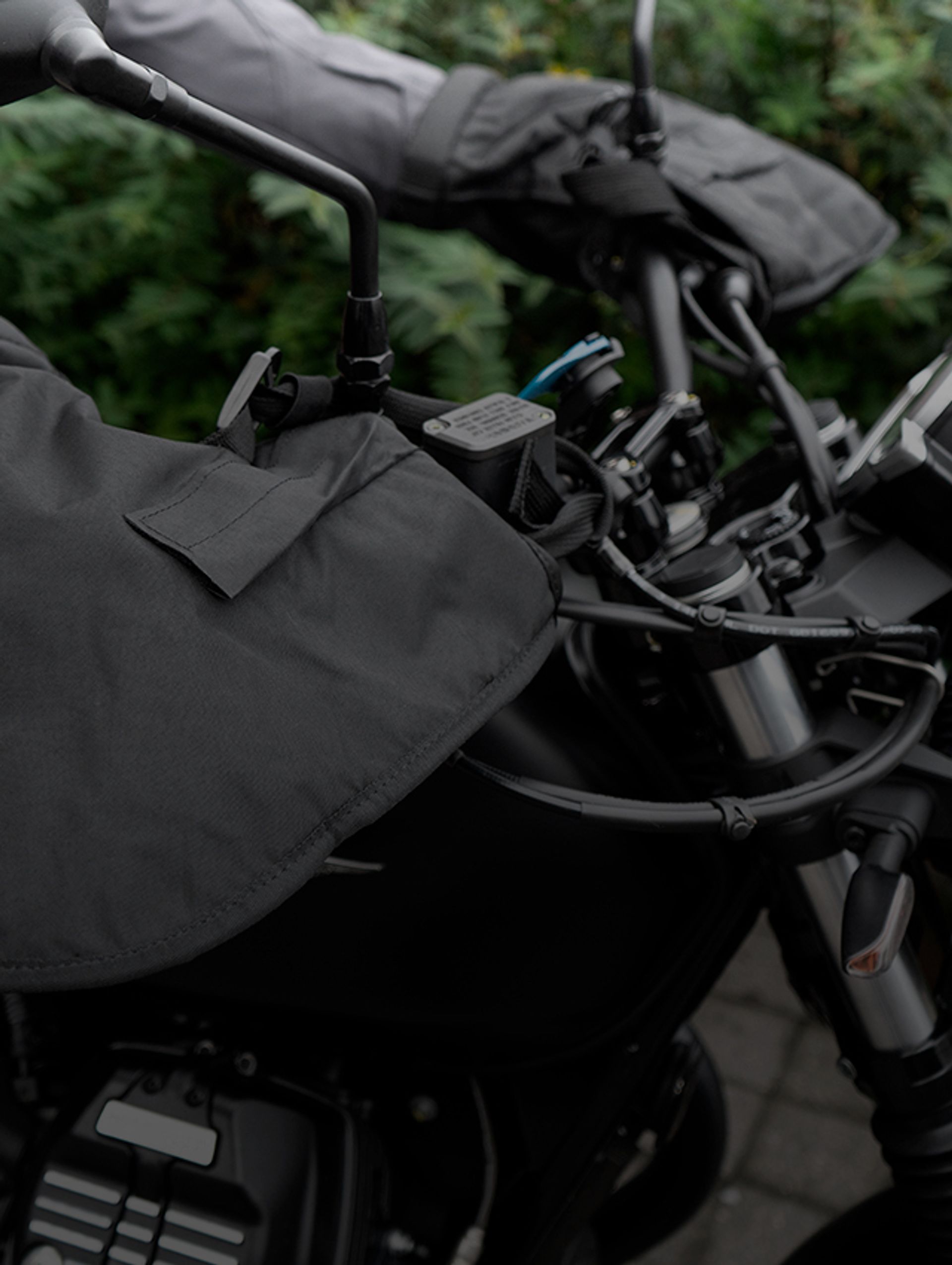 Des produits techniques, confortables et sécuritaires au meilleur prix. Découvrez les marques Motoblouz, conçues par des motards pour les motards.