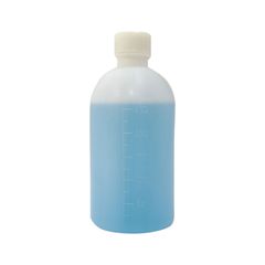 GEGRADUEERD 250 ml MET DEKSEL EN CAPUCHON