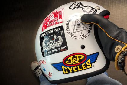 Personnaliser son casque moto, cinq techniques pour rendre son casque unique