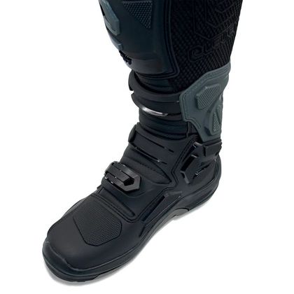 Eleveit X PRIVILEGE ENDURO 2025 Cross-Stiefel - Schwarz / Grau