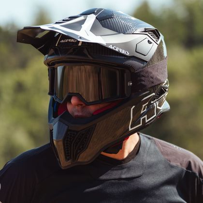 Casque cross Acerbis AIRSTRIKE-CARBON 2027 - Noir / Blanc