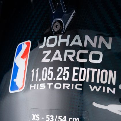 Shark AERON-GP FIM RACING #1 REPLICA ZARCO VICTORY 2025 Integraalhelm - Carbon / Blauw