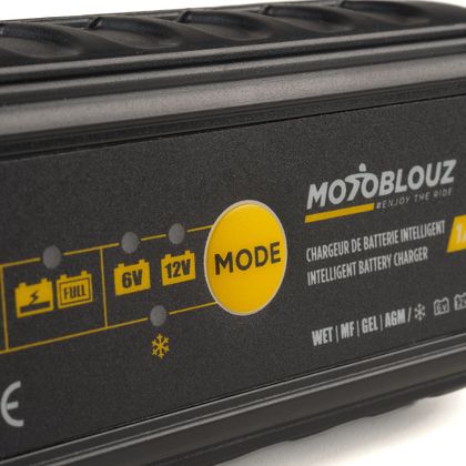 KOOROOM SPARK battery Universal Charger - Black