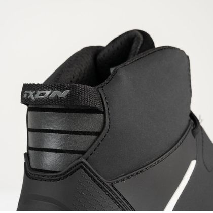 Baskets Moto Ixon GAMBLER WP - Noir / Blanc