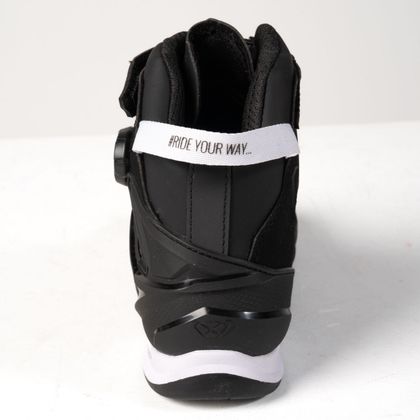 Ténis de Moto Ixon BULL 2 WATERPROOF - Preto / Branco