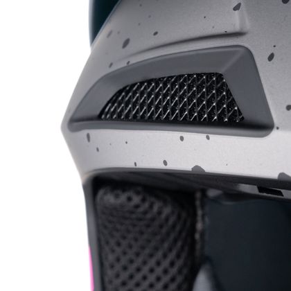 Kask cross Shot FURIOUS - MIRAGE 2025 - Niebieski / Różowy