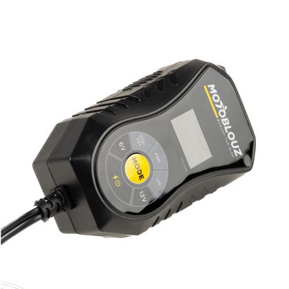 Motoblouz VOOR LOODZUUR- + LITHIUMBATTERIJEN 6/12V Acculader Universeel - Zwart Ref: MB0448 / MB0448C757 
