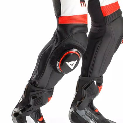 Combinaison Dainese LAGUNA SECA 6 PERF 1 PIECE - Blanc / Rouge