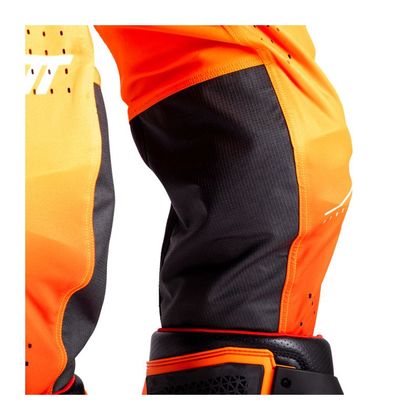 Leatt 5.5 I.K.S 2026 Cross-Hose - Orange / Weiß