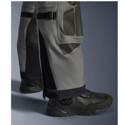 Pantalon Moto Alpinestars NAZCA 3L GORE-TEX® PRO VERSION COURTE - Gris / Noir