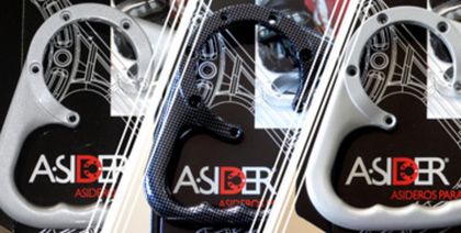 Poignées de maintien A-Sider réservoir Black Edition sans vis noir