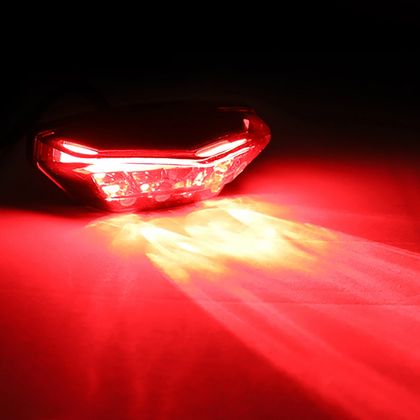 Feux arrière Avoc FEU MOTO UNIVERSEL STAR A LEDS COUVERCLE FUME 9 3 FILS HOMOLOGUE CE