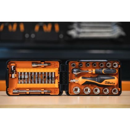 Beta compact Universal Toolbox