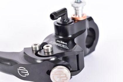Maître cylindre de frein Beringer radial Aerotec® Ø20,5mm bocal séparé noir (levier type 5 -16cm) Universel