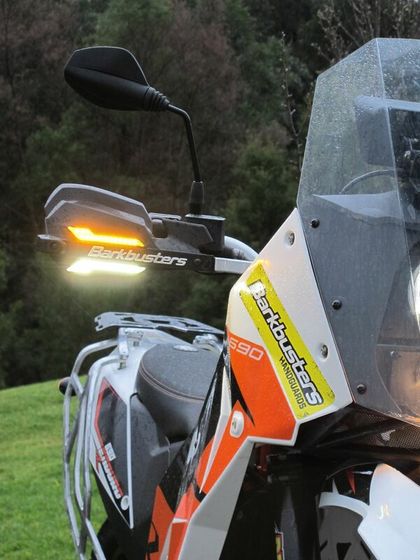 Pièces détachées Barkbusters Feux de position LED blanc 2 pièces Universel