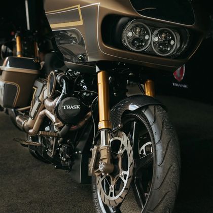 Phare avant Custom Dynamics TruBEAM