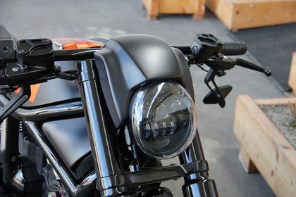 Plaque phare Cult Werk Masque Nouveau Style Night Rod