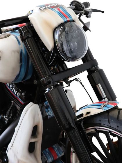 Phare avant Cult Werk Kit Style Night Rod