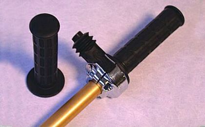 Domino Daytona for two-cylinder Universal Gas handle
