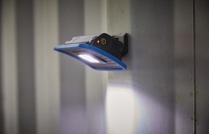 Lampe Draper Mini projecteur LED COB rechargeable et banque d'alimentation Universel