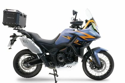 GPR Tech ALPI-TECH Alu - Complete with support - 35 litres - black Top case Ref : GTE01408A / ZNT.4.BA.35.ALP.B 