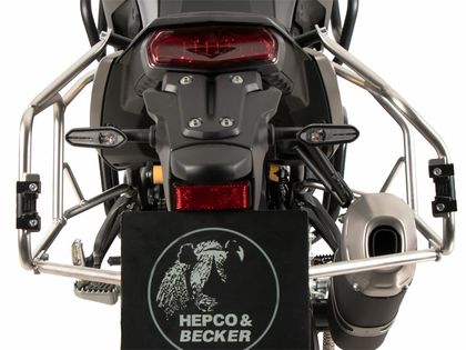 Support valises Hepco & Becker Cutout pour valises Xplorer 40/37 litres - Acier inoxydable Ref : HBE02033A / 6514582 00 22 YAMAHA 700 TENERE 700 - 2025