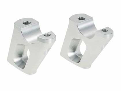 Rehausseur de guidon Hepco & Becker avec déport 25 mm de haut et 23 mm en arrière - argent Ref : HBE02985A / 42456510 00 09 