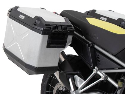 Valise Hepco & Becker Kit complet Xplore avec support Cutout - noir/argent Ref : HBE06132A / 6517687 00 01-00-40 APRILIA 660 TUAREG 660 RALLY - 2025