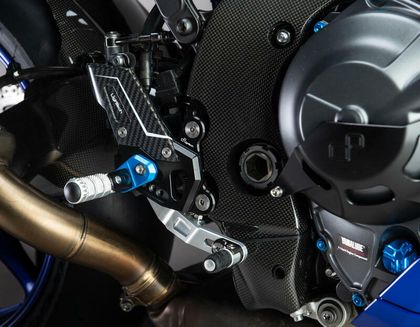 Repose-pieds LighTech réglables version R Ref : LIG01682A / 1153045 YAMAHA 900 R9 - 2025