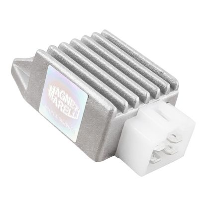 Régulateur de tension Magneti Marelli 50 A BOITE Ref : MAM00322A / 217733 