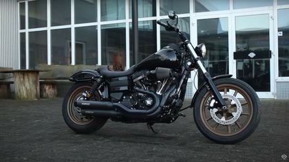 Miller Exhaust Schwarz,Standardausführung Schalldämpfer