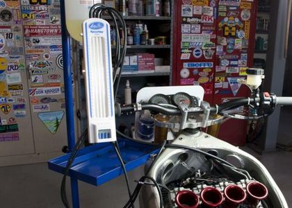 Outil Motion Pro Dépressiomètre à fluide Universel