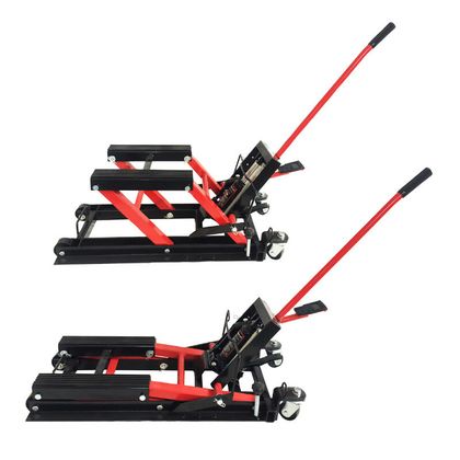 Lève moto P2R LEVE - CRIC HYDRAULIQUE CAPACITE 680 Kg 4 ROULETTES HAUTEUR MAXI 37,5 cm MINI 11 cm 600x310mm Universel