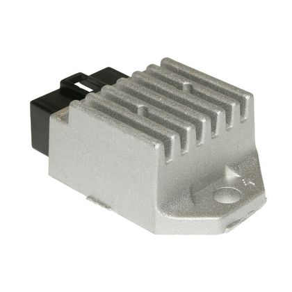 Régulateur de tension P2R REGULATEUR DE TENSION 50 A BOITE ADAPTABLE DERBI 50 SENDA, GPR - GILERA 50 RCR, SMT - APRILIA 50 RS, RX, SX (CONNECTEUR NOIR - 6