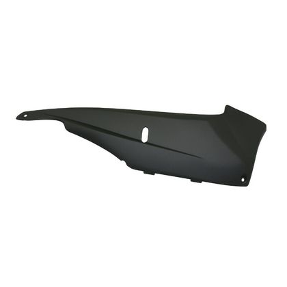 Spodná kapotáž P2R CARENAGE-BAS DE CAISSE MAXISCOOTER ADAPTABLE YAMAHA 500 TMAX 2001+2007 NOIR MAT DROIT -P2R-