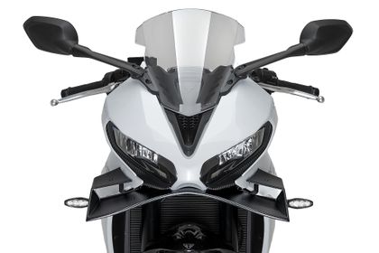 Puig frontal GP Carbonenuitstraling Frontale winglets