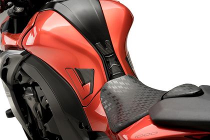 Puig Specifieke Carbonuiterlijk Tankgrip