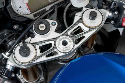 Protection té de fourche Puig Xtreme Apparence carbone