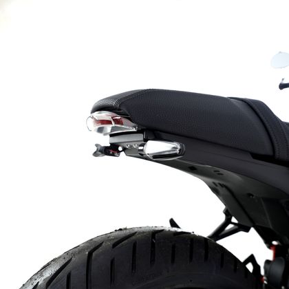 R&G Racing Plate support