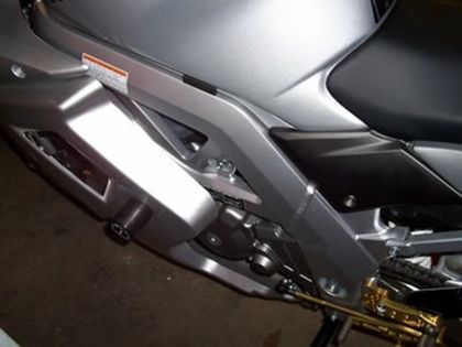 R&G Racing Classic (swingarm pivot mount) Black Motor protection