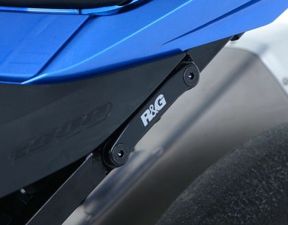 Kit suppression repose pieds R&G Racing Cache-orifice repose-pieds arrière gauche type origine - noir