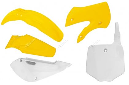 Racetech RM65 03-08 ORIGINELE KLEUR Kunststof kit