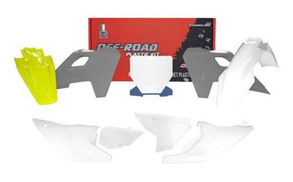 Kit plastiques Racetech couleur origine 7 pièces