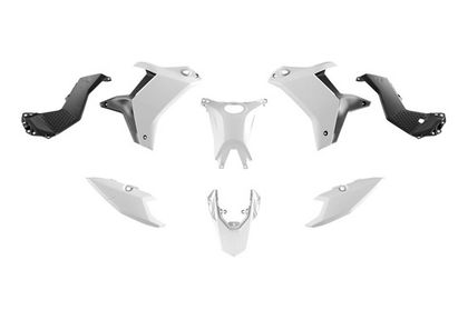 R-tech 8p Plastic kit