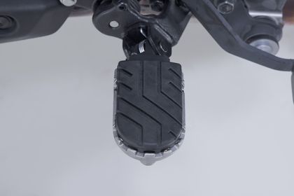 SW-MOTECH ION - Grey Footpegs